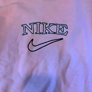 NIKE SPELLOUT CREWNECK